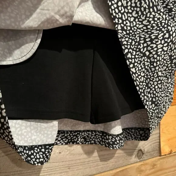 Lou & Grey Cheetah Print Wanderweave Zip Pocket Skort Skirt Black/White Size L - Picture 9 of 12